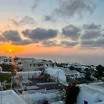 Armonoia Santorini