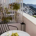 Armonoia Santorini 3*