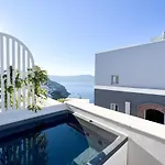 Armonoia Santorini 3* אויה