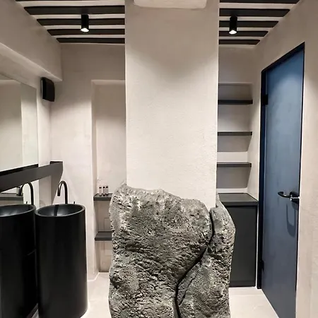 לינה וארוחת בוקר Armonoia Santorini אויה