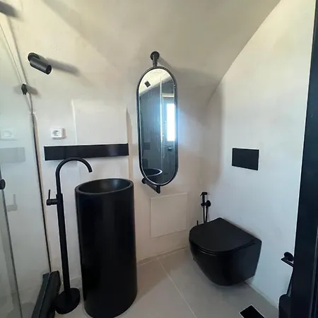 Armonoia Santorini