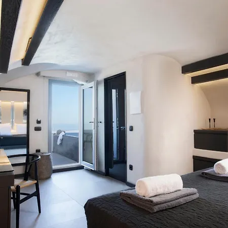 Armonoia Santorini Oda ve Kahvaltı 3*