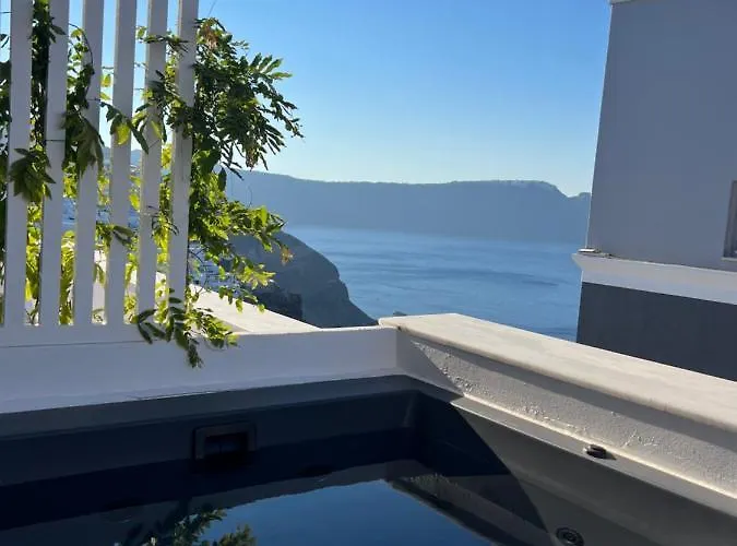 Oda ve Kahvaltı Armonoia Santorini 3*