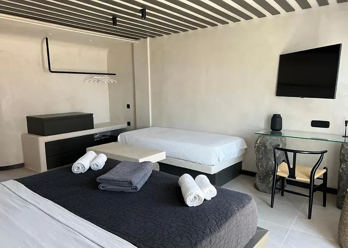 Oda ve Kahvaltı Armonoia Santorini