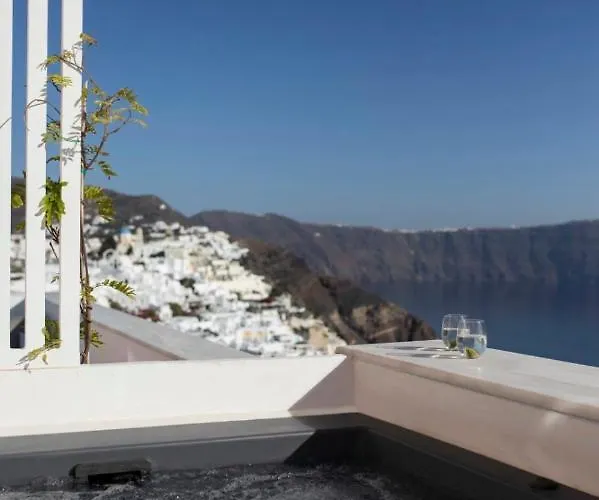 Oda ve Kahvaltı Armonoia Santorini Oia
