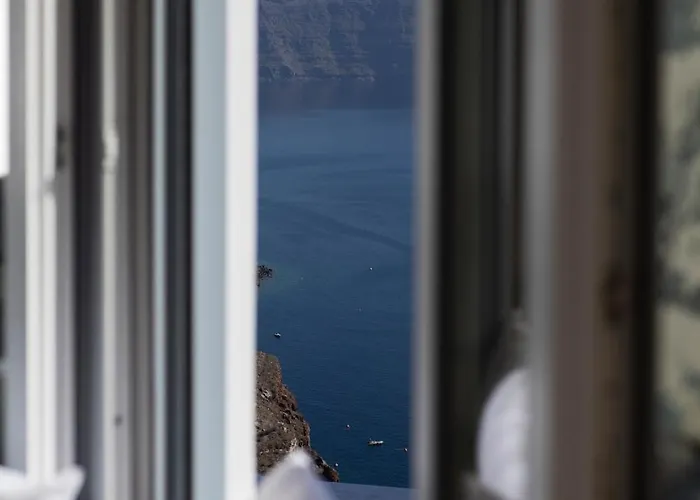 Armonoia Santorini 3*