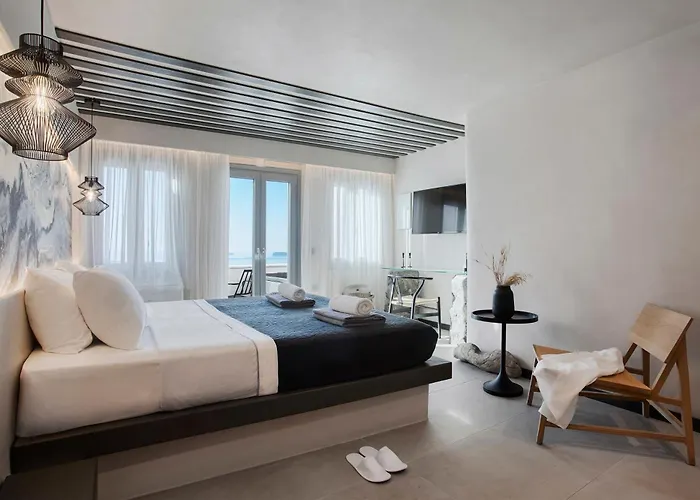 Oda ve Kahvaltı Armonoia Santorini 3*