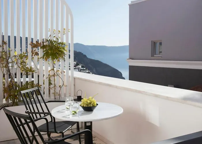 Armonoia Santorini Oda ve Kahvaltı Oia