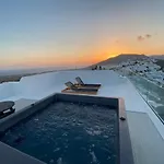 Armonoia Santorini Couette-café 3*