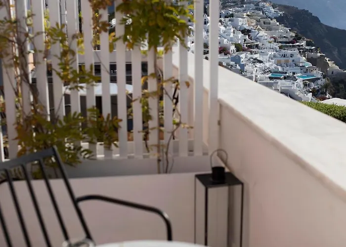 Armonoia Santorini 3*