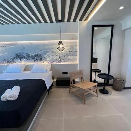 Armonoia Santorini Οία