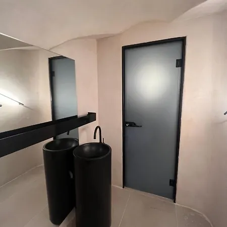 Bed and Breakfast Armonoia Santorini Οία